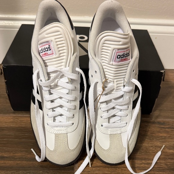 NWT - Adidas Samba Classic White Sneakers - Picture 2 of 5